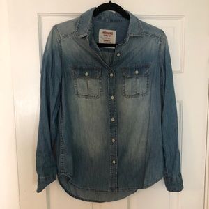 Mossimo boyfriend style chambray shirt size xs